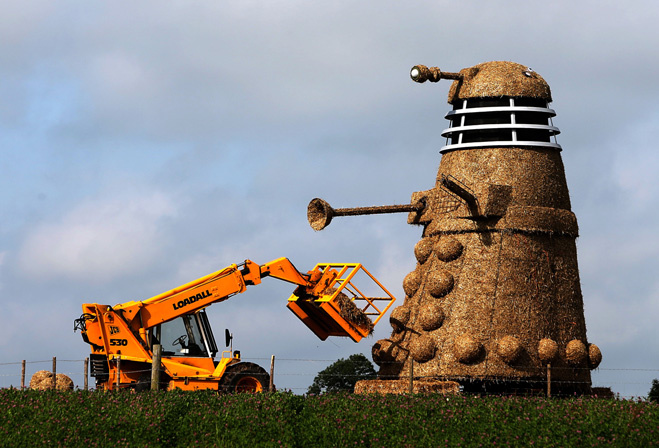 Самая большая скульптура далека